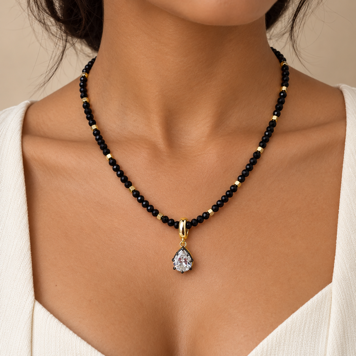 PARIS NOIR DORÉ BEADED NECKLACE