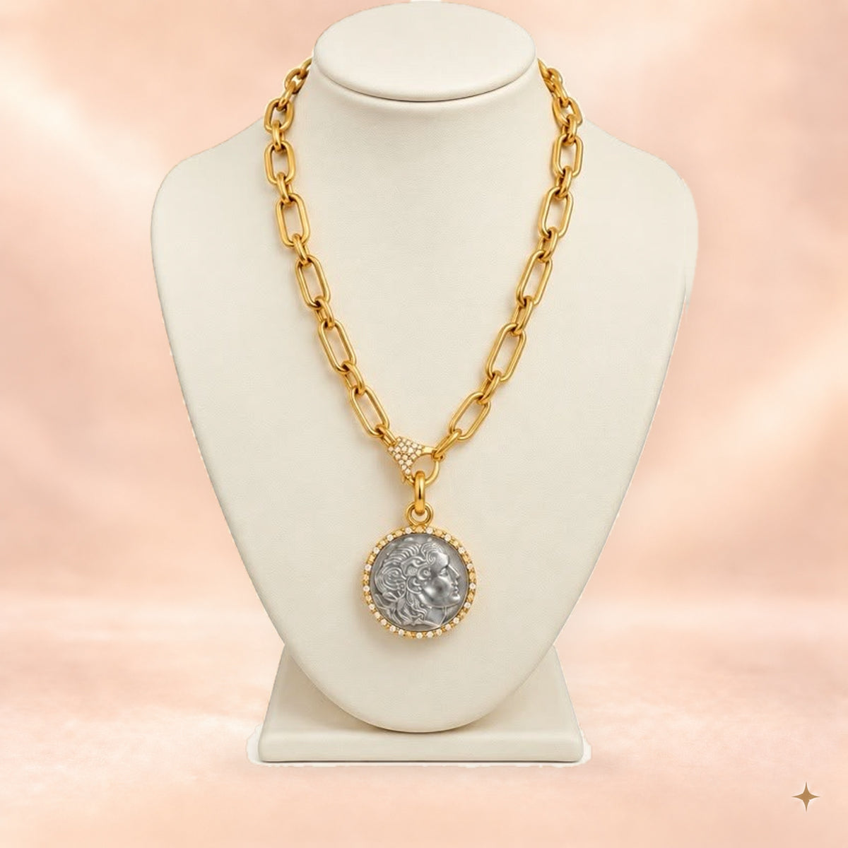 SANTORINI MEDALLION - PEARL